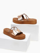 Σανδάλια flatforms με περαστό στρας λουράκι Estil