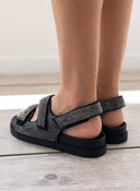 Σανδάλια flatforms με στρας ONLY 15319594