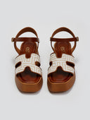 Σανδάλια flatforms με υφασμάτινη print φάσα Estil