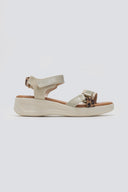 Σανδάλια flatforms σε συνδυασμό υλικών MARIAMARE