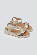 Σανδάλια flatforms σε συνδυασμό υλικών MARIAMARE