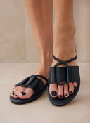 Σανδάλια με crossover στρας Estil - Μαύρο - thefashionproject.gr - Estil