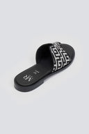 Σανδάλια με print μαίανδρο - Μαύρο - thefashionproject.gr - MIRA