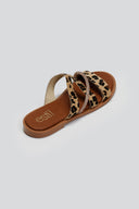 Σανδάλια με συνθετικό ponyskin και print Estil