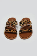Σανδάλια με συνθετικό ponyskin και print Estil