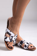 Σανδάλια ponyskin με print Corina