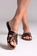 Σανδάλια σατέν με print CORINA