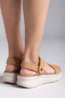 Σανδάλια sporty με velcro - Κάμελ - thefashionproject.gr - La Coquette