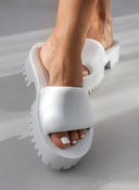 Σανδάλια sporty platforms με φαρδιά φάσα - Λευκό - thefashionproject.gr - The Fashion Project