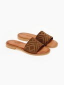 Σανδάλια suede με ανάγλυφη φάσα estil - Καφέ - thefashionproject.gr - Estil - 21941036002