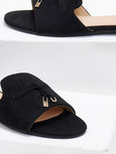 Σανδάλια suede με μεταλλικά charms ERYNN