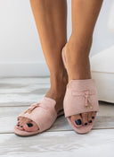 Σανδάλια suede με μεταλλικά charms ERYNN