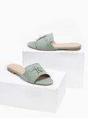 Σανδάλια suede με μεταλλικά charms ERYNN