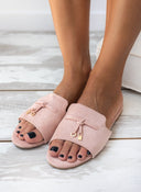 Σανδάλια suede με μεταλλικά charms ERYNN - Ροζ - thefashionproject.gr - ERYNN