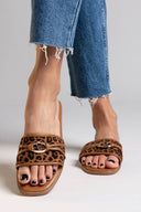 Σανδάλια suede με print ERYNN
