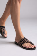 Σανδάλια υφασμάτινα με print Tfp - Καφέ - thefashionproject.gr - TFP - 24047036003
