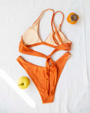 Σετ bikini με λοξό σχέδιο στον ώμο