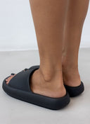 Slides με φαρδιά φάσα - Μαύρο - thefashionproject.gr - The Fashion Project