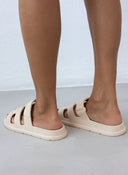 Slides με φάσα και ανατομικό σχήμα στον πάτο - Μπεζ - thefashionproject.gr - The Fashion Project