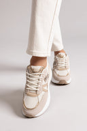 Sneakers chunky με διχρωμία στη σόλα ERYNN