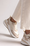 Sneakers chunky με διχρωμία στη σόλα ERYNN