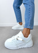 Sneakers chunky με φαρδιά κορδόνια