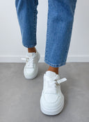 Sneakers chunky με φαρδιά κορδόνια