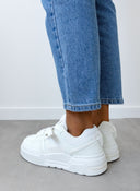 Sneakers chunky με φαρδιά κορδόνια