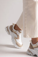 Sneakers chunky σε συνδυασμούς υλικών ERYNN