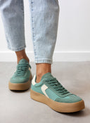 Sneakers flatforms με διχρωμία Xti 142953