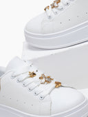 Sneakers flatforms με μεταλλικά στοιχεία
