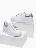Sneakers flatforms με μεταλλικά στοιχεία