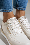 Sneakers με ανάγλυφο pattern Mariamare 68421