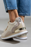 Sneakers με ανάγλυφο pattern Mariamare 68421