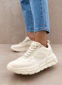 Sneakers με διάτρητο σχέδιο Xti 143380