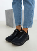 Sneakers με διάτρητο σχέδιο Xti 143380