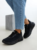 Sneakers με διάτρητο σχέδιο Xti 143380