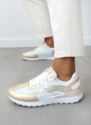 Sneakers με διχρωμία σε συνδυασμό υλικών