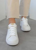 Sneakers με glitter λεπτομέρεια ERYNN