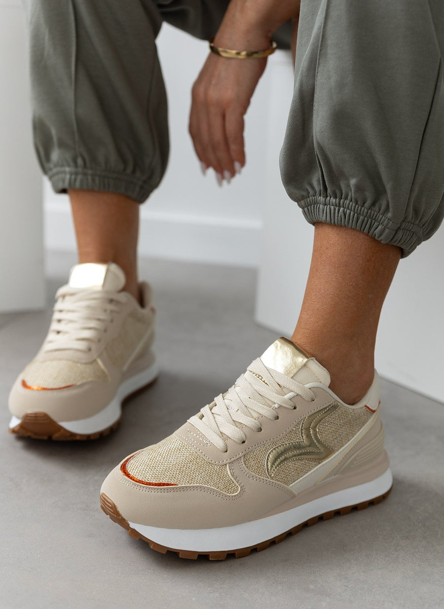 Sneakers με glitter σε συνδυασμούς χρωμάτων