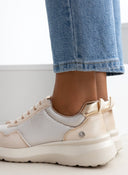Sneakers με γυαλιστερό ύφασμα Xti 143359 - Μπεζ - thefashionproject.gr - Xti Footwear