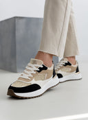 Sneakers με λεπτομέρεια ψάθα ERYNN