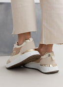 Sneakers με λεπτομέρεια ψάθα ERYNN