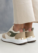 Sneakers με λεπτομέρεια ψάθα ERYNN