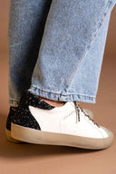 Sneakers με print στα κορδόνια