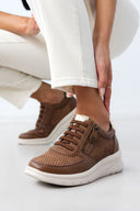 Sneakers με print Xti 143366 - Τάουπε - thefashionproject.gr - Xti Footwear
