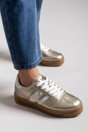 Sneakers με ρίγες Xti 143645 - Χρυσό - thefashionproject.gr - Xti Footwear