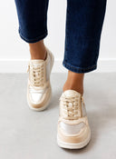 Sneakers με συνδιασμό υλικών Xti 143201