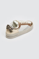 Sneakers σε συνδυασμούς υλικών ERYNN
