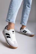 Sneakers σε συνδυασμούς χρωμάτων ERYNN